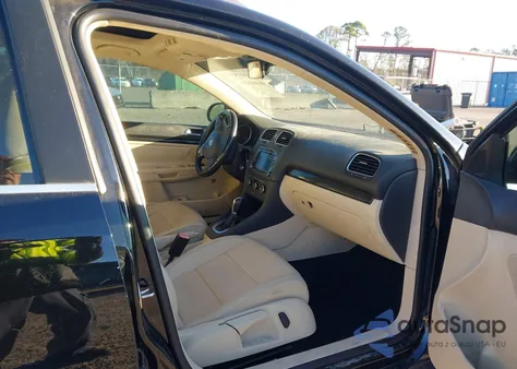 2012 Volkswagen Jetta Sportwagen 2.0L Tdi z USA, uszkodzony, nr VIN 3VWPL7AJ6CM605595